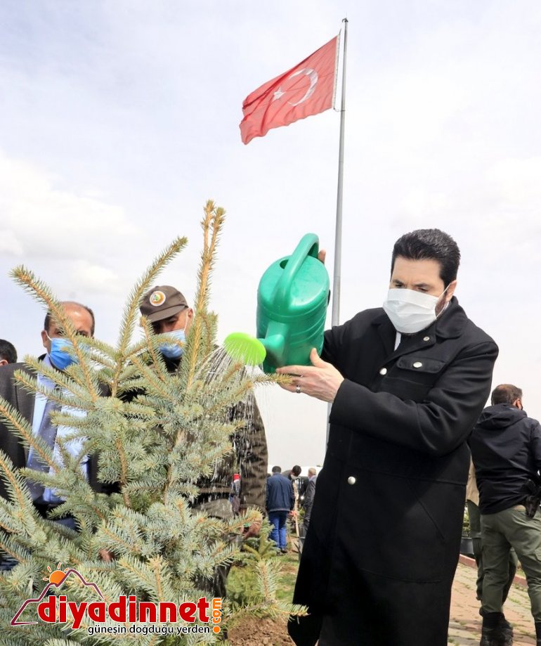 Ağrı da şehidin anısına fidan dikildi2