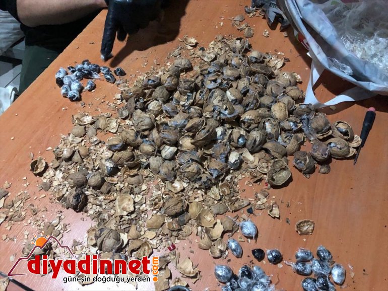 Gürbulak Sınır Kapısı'nda 153 kilo 550 gram afyon sakızı ele geçirildi