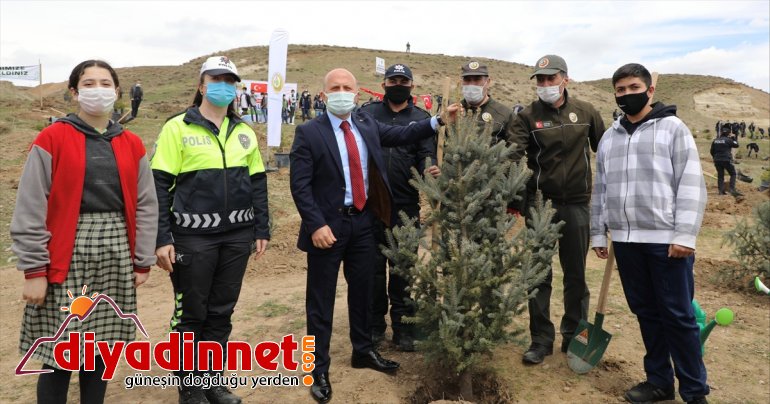 meslektaşlarının dikti şehit - anısına AĞRI fidan Polisler 8