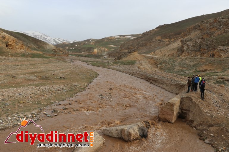 Murat oyun kayboldu yaşındaki oynarken düşen arkadaşlarıyla Nehri