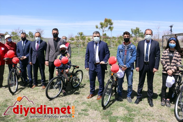 yüzü ve desteğiyle güldü hayırseverlerin Ağrı