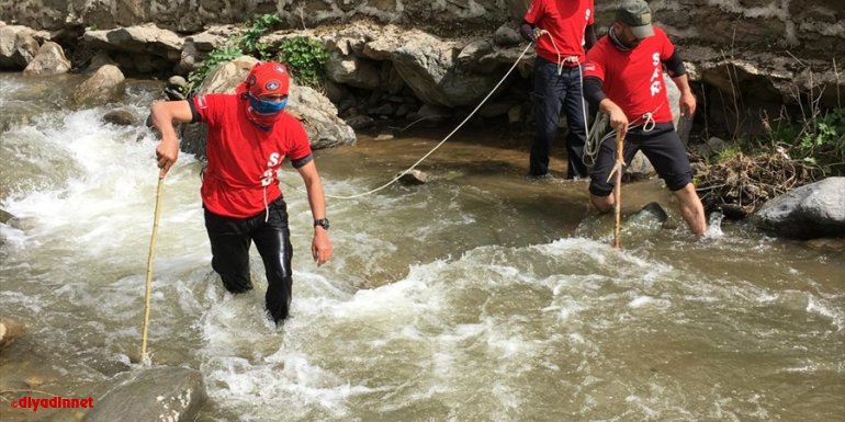Bingöl'de kaybolan yaşlı adamı arama çalışmaları sürüyor