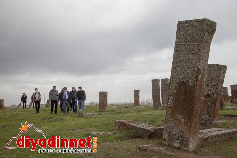 - Selçuklu ayağa BİTLİS daha Mezarlığı