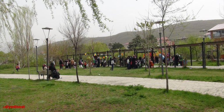 Bitlis İHH İnsani Yardım Derneği gönüllüleri ramazanda yetimleri unutmadı