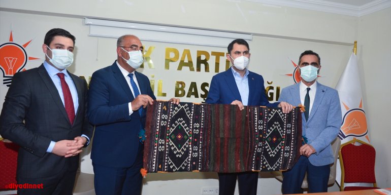 Çevre ve Şehircilik Bakanı Kurum, Tunceli'de cemevini ziyaret etti: