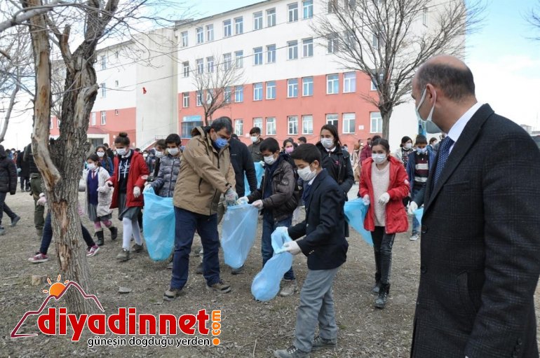 Diyadin de çöp toplama etkinliği düzenlendi7