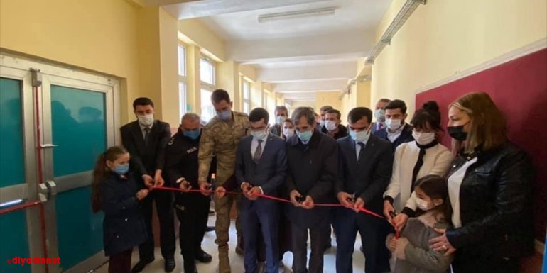 Doğanşehir'de yapımı tamamlanan kütüphane hizmete açıldı