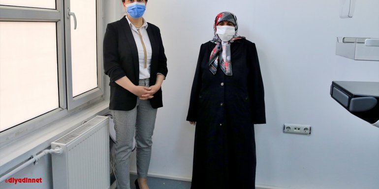 Kovid-19 aşısı için gittiği sağlık merkezinde kanser olduğunu öğrendi