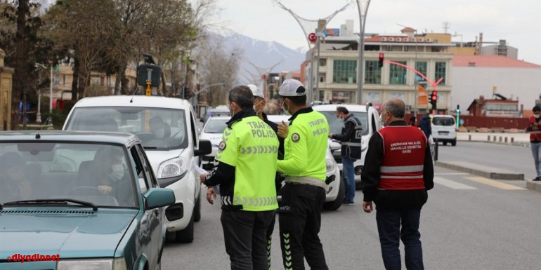 Erzincan'da Kovid-19 tedbirlerine uymayan 88 kişiye para cezası kesildi