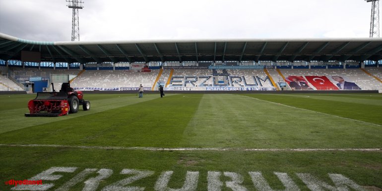Erzurum Gençlik ve Spor İl Müdürü Taşkesenligil