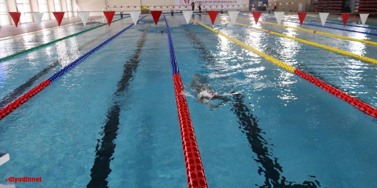 Slovenyalı milli yüzücüler, kamp yapmak için Erzurum'u tercih etti