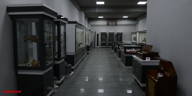 Erzurum'un asırlık lisesindeki müze, eserleriyle tarihe ışık tutuyor