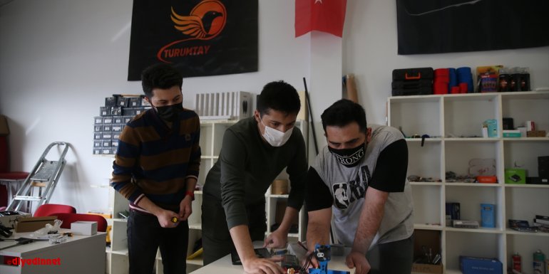 Erzurum'da üniversiteliler TEKNOFEST'e ATA Teknokent'te hazırlanıyor