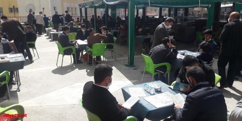 Hakkari'de kitap okuma etkinliği