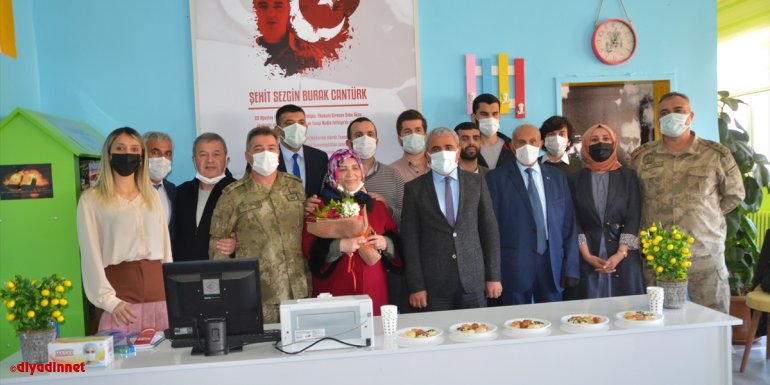 Şehit Jandarma Uzman Çavuş Sezgin Burak Cantürk'ün ismi Yüksekova'daki kütüphanede yaşatılacak
