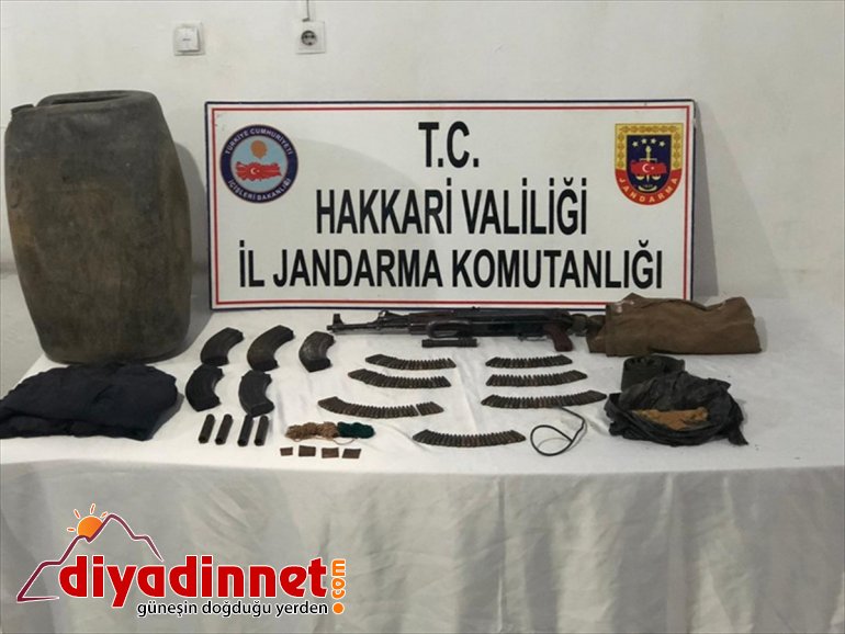 mühimmat toprağa geçirildi silah ve Hakkari