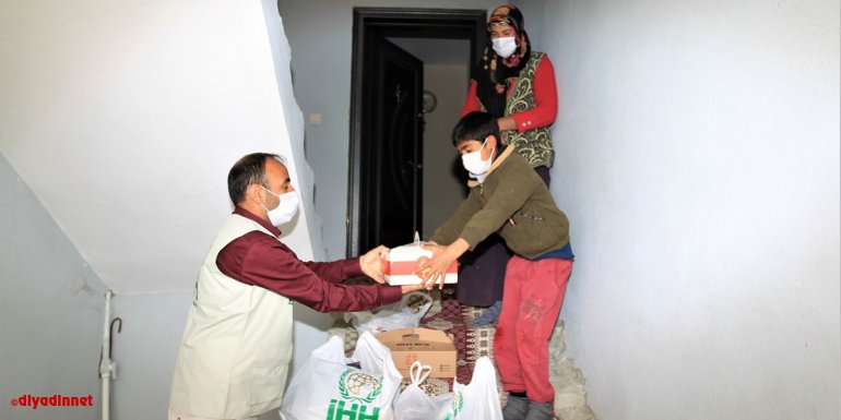 İHH, Van'daki yetim çocukları unutmadı