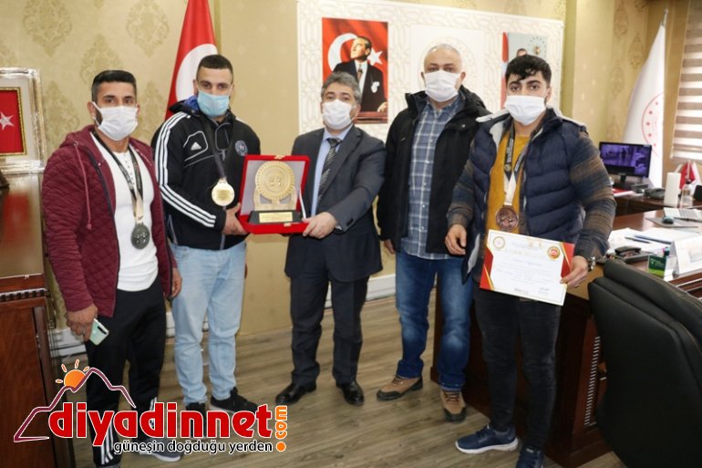 İl Müdürü Demir Başarılı Sporcuları Ağırladı3