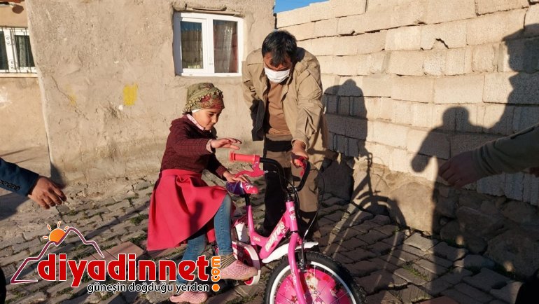 Kaymakam Balcı Çatkapı projesiyle kapı kapı dolaşıyor5