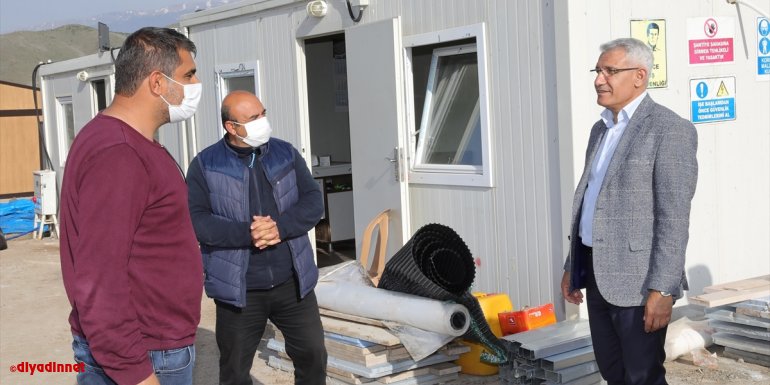 Malatya'da depremzedeler için inşa edilen köy tipi konutlar yükseliyor