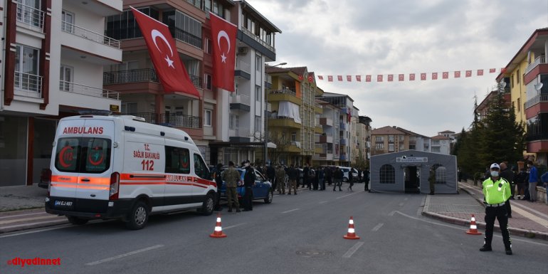 Malatya Valisi Baruş'tan şehit Piyade Uzman Çavuş Günaydın'ın ailesine taziye ziyareti