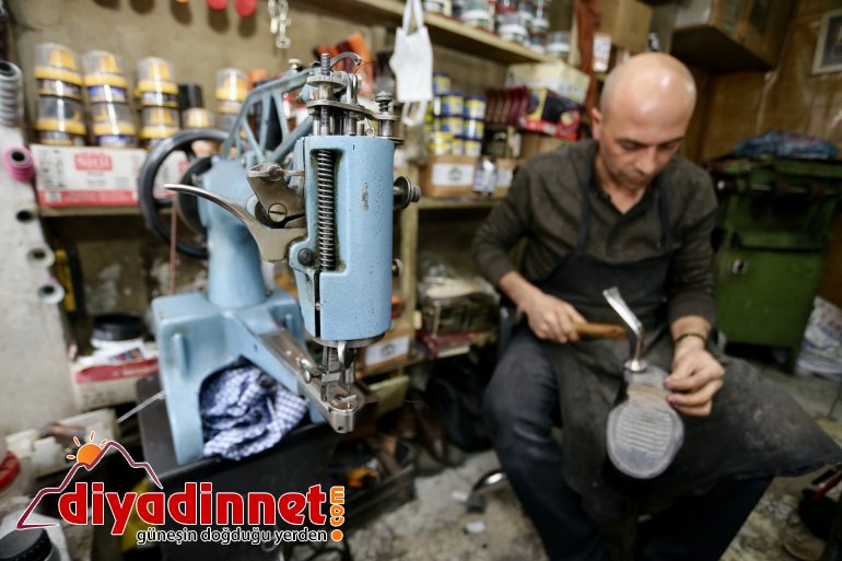 Nostalji kokan dükkanında dede mesleğini sürdürüyor2