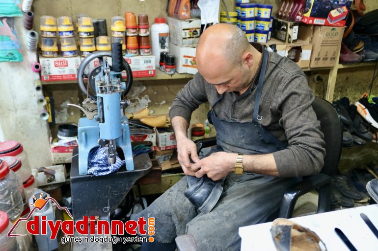 Nostalji kokan dükkanında dede mesleğini sürdürüyor5