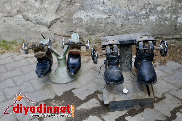 Nostalji kokan dükkanında dede mesleğini sürdürüyor6