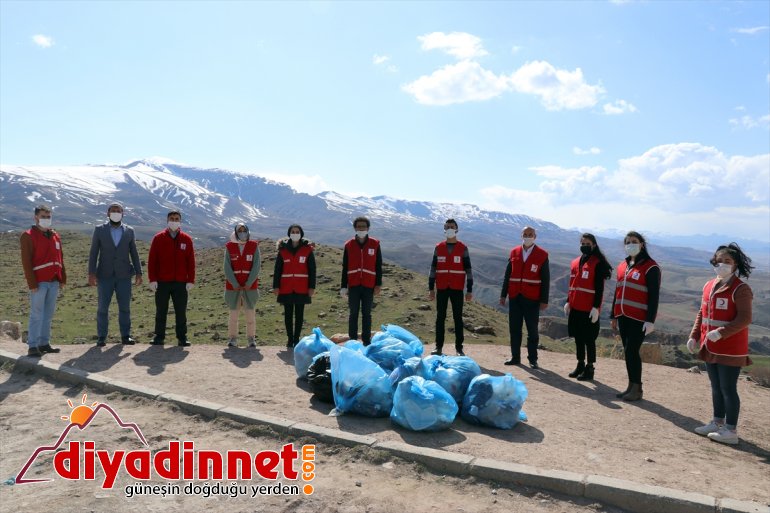 İshak Türk Paşa arındırdı çöplerden Kızılay tarihi gönüllüleri, Sarayı çevresini 12