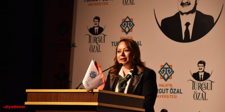"Türkiye'nin Turgut Özal'ı, Turgut Özal'ın Türkiye'si" konulu kongre Malatya'da başladı