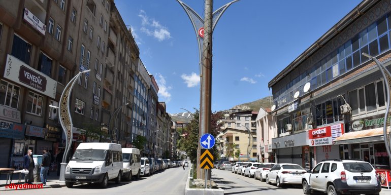 Van, Hakkari, Bitlis ve Muş'ta tam kapanmayla sessizlik hakim oldu