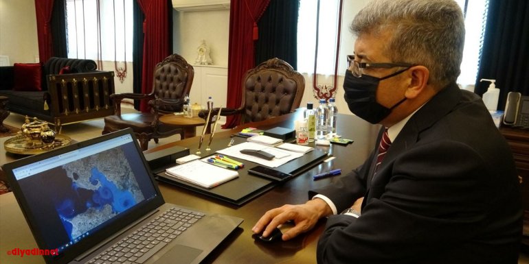 Van Valisi Bilmez NASA yarışmasındaki Van Gölü fotoğrafına destek çağrısı yaptı: