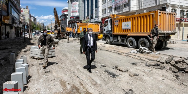 Van Valisi Bilmez, cadde çalışmalarını inceledi