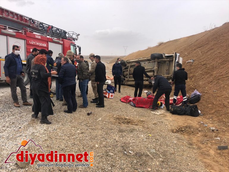 2 3 kamyonet yaralı devrildi: ölü, Van