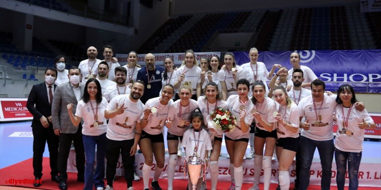 Voleybol Sigorta Shop Kadınlar 1. Ligi Final Etabı maçları sona erdi1