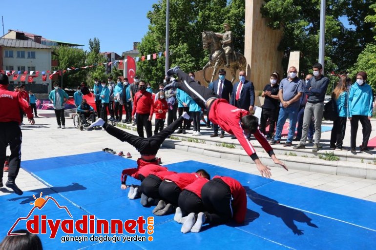 Ağrı da Mayıs Atatürk ü Anma Gençlik ve Spor Bayramı kutlandı3