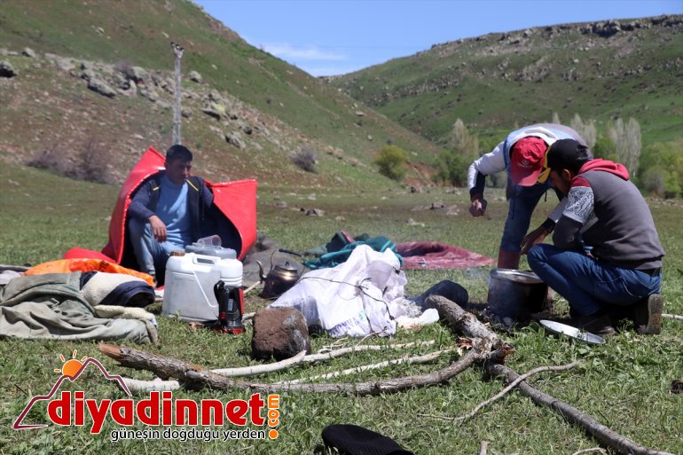zorlu Doğanın başlıyor - yayla çobanları Ağrı
