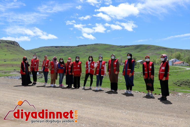 AĞRI - yaşattı bayram gönüllüleri çocuklarına çifte Kızılay kırsaldaki kız 12