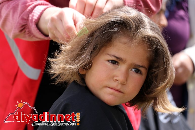 çifte Kızılay kırsaldaki AĞRI - çocuklarına gönüllüleri kız yaşattı bayram 8