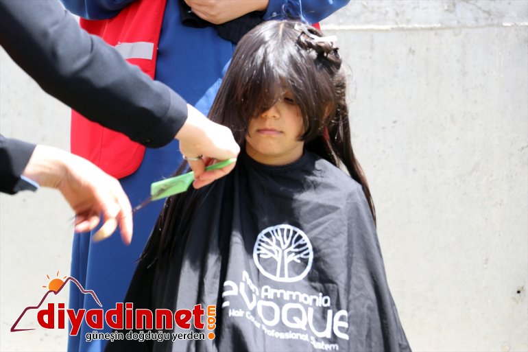 çocuklarına yaşattı AĞRI - gönüllüleri kırsaldaki çifte bayram Kızılay kız 9
