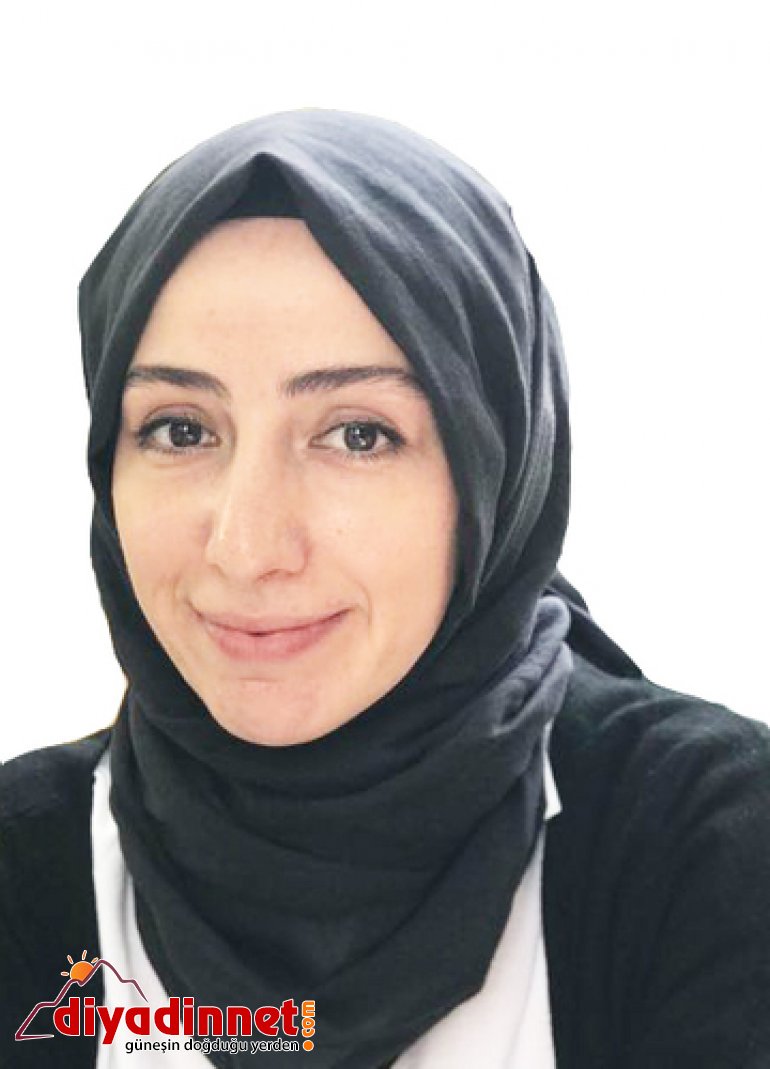 Ağrı Milli Eğitim Müdürü Tekin logo tasarımı tescillenen öğrenciyi tebrik etti4