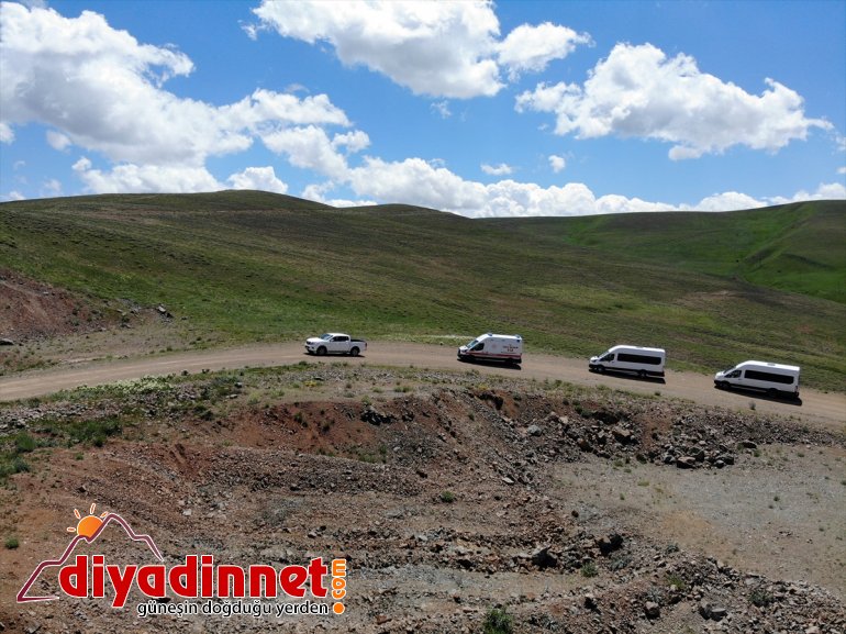 vatandaşı - kırsaldaki düşürdü vakaları hem mutlu Sağlıkçıların etti seferberliği AĞRI aşı hem 3