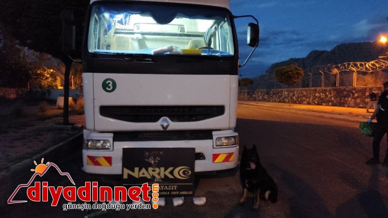 dorsesinde 16 metamfetamin ele geçirildi - gram 5 Tırın AĞRI kilo 2