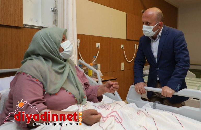 iftar çalışanlarıyla Valisi Varol, yaptı Ağrı sağlık 1