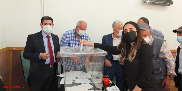 AK Parti Keban İlçe Başkanlığında temayül yoklaması yapıldı