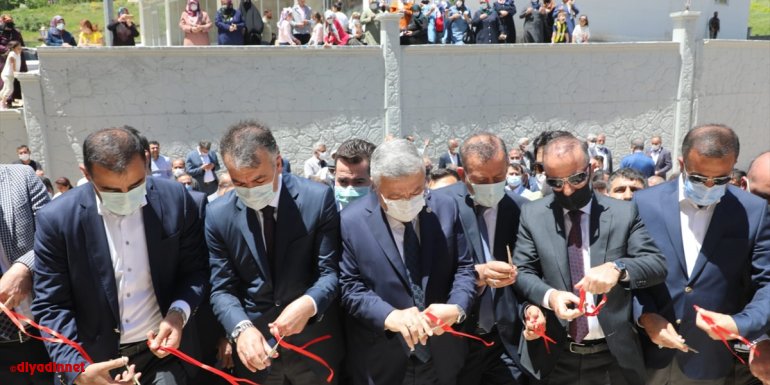 AK Partili Kiler'in annesi adına yaptırdığı cami ibadete açıldı