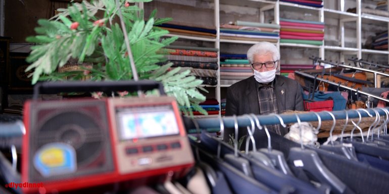 Ardahanlı 92 yaşındaki esnaf Mecit Avşar'ın "kademeli normalleşme" sevinci