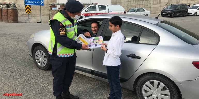 Başkale'de "tam kapanma" sürecinde denetimler devam ediyor