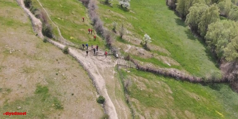 BİNGÖL - (DRONE) Kaybolan yaşlı adam 15 gündür aranıyor1