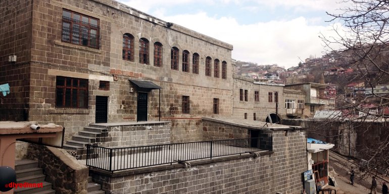 "Vadideki güzel şehir" Bitlis ziyaretçilerini tarihte yolculuğa çıkarıyor